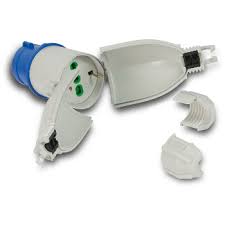 ADAPTOR DE LA INDUSTRILĂ LA CIVILĂ 6H 200V-250V 2P+T 16A IP44 OPTIMUS